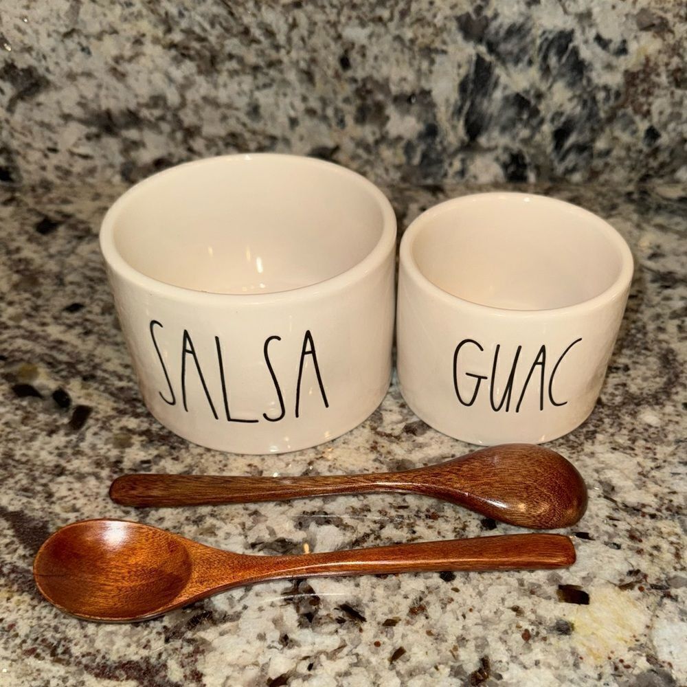 Rae Dunn Salsa/guacamole set with serving spoons